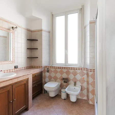 Guesthost - Bright Rubattino Milano